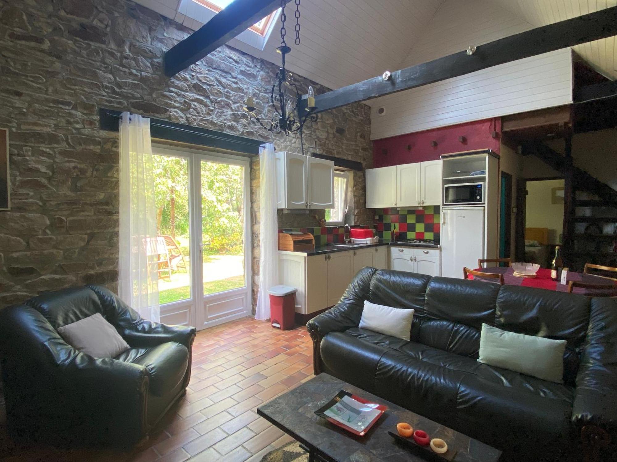 Sue'S Cottages Pleuven Exterior foto
